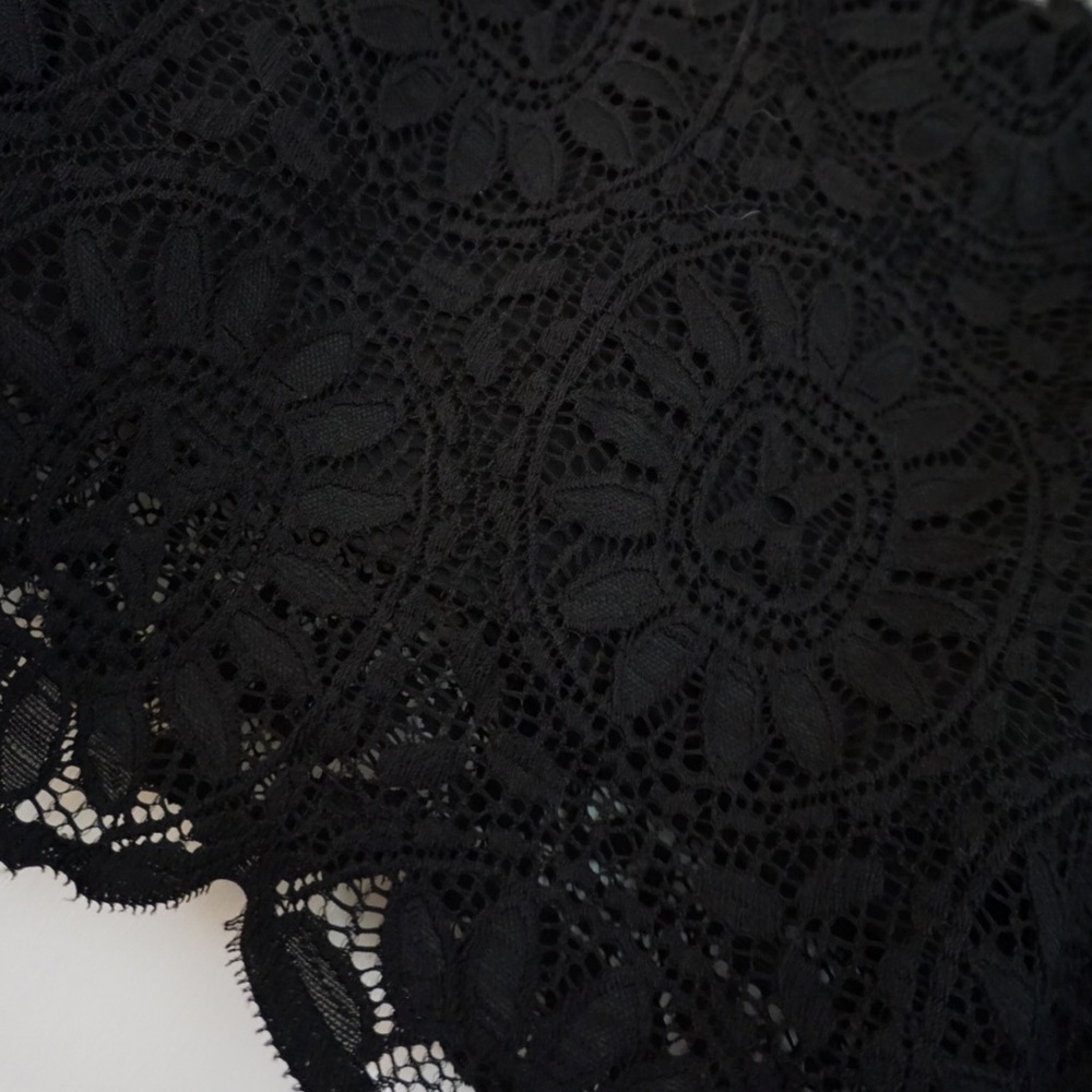 long sleeve crop top - Picture 3 of 3